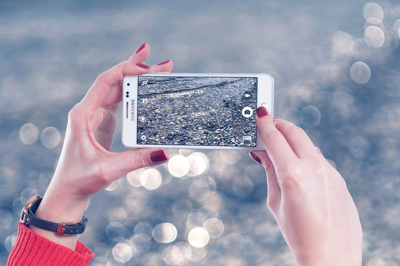 Smartphone in offerta per l'estate con TIM